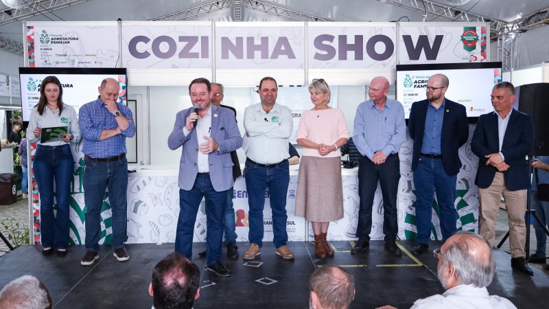Na solenidade de abertura da feira, secretário Ronaldo Santini celebrou oportunidade de negócio para agricultores familiares
