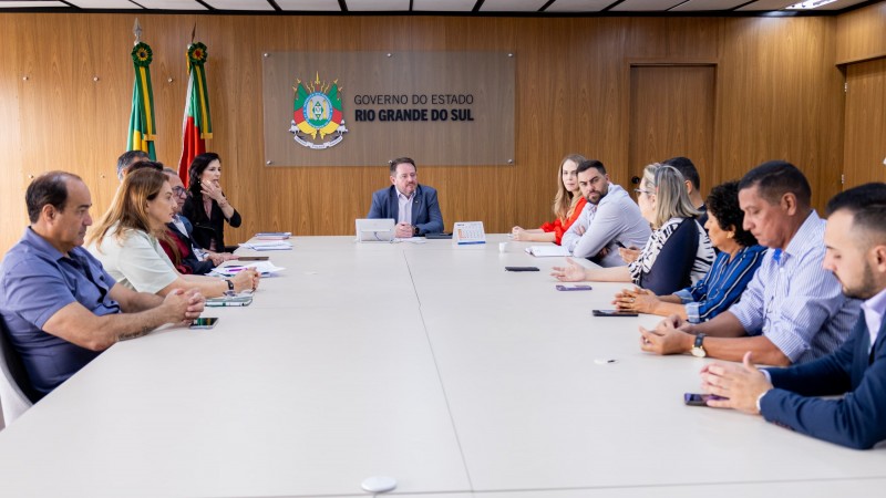 Equipe da SDR recebe comitiva do Mato Grosso