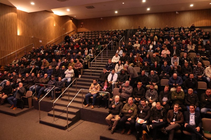 Público presente na Sede da União das Etnias